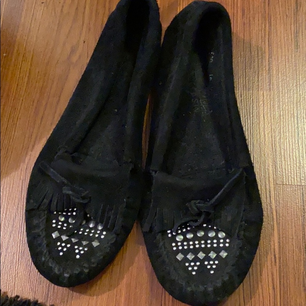 Women’s size 10M Minnetonka Moccasins